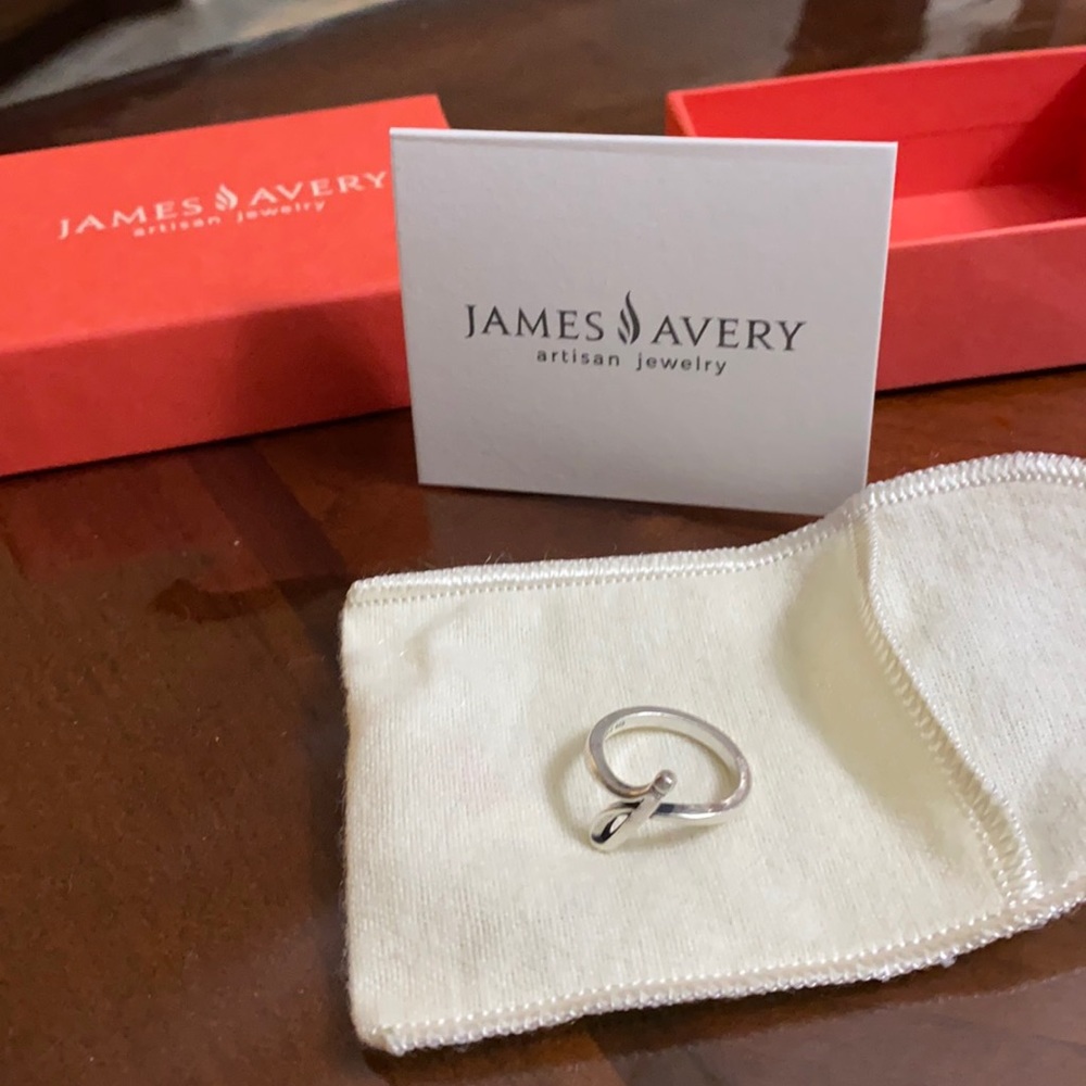 Script J initial James Avery Ring